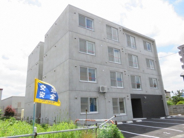 建物外観　☆地下鉄東西線南郷18丁目駅まで徒歩10分！