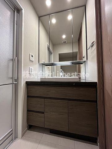 洗面設備　別部屋参考写真
