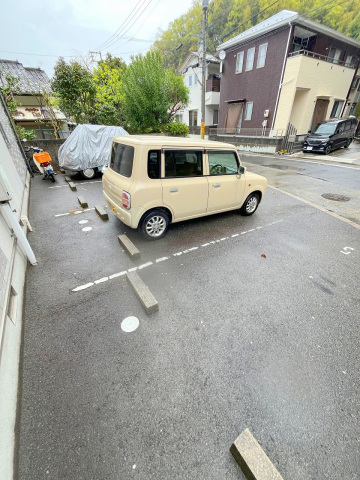ドラックストア　くすりのレデイ海田店（ドラッグストア）まで1045m