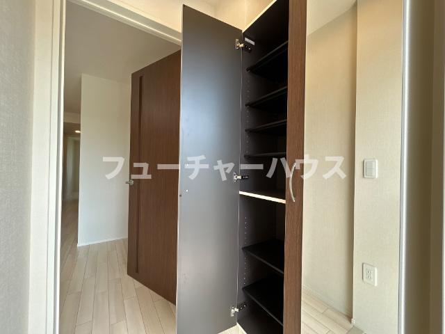 玄関　下駄箱