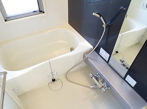 バス・シャワールーム　写真は同タイプ住居です。