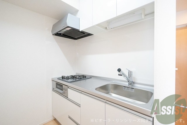 居室・リビング　写真は同タイプのお部屋の写真です。
