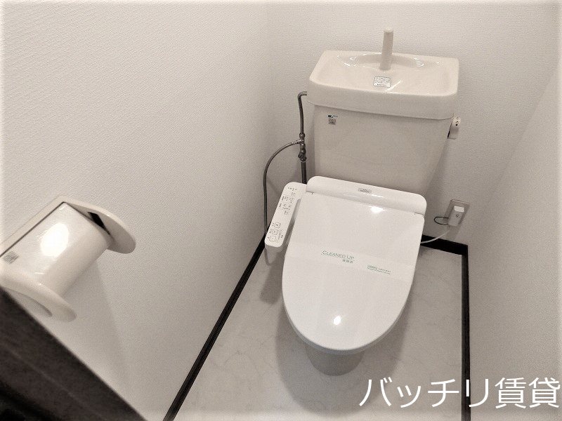 トイレ　室内写真等は別号数の為、現状優先となります。