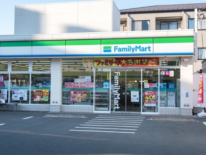 コンビニ　ファミリーマート三鷹牟礼店（コンビニ）まで500m