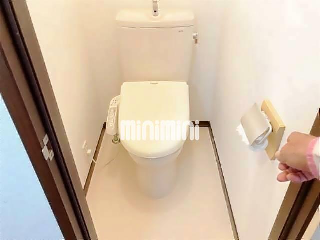 トイレ　別部屋の写真です