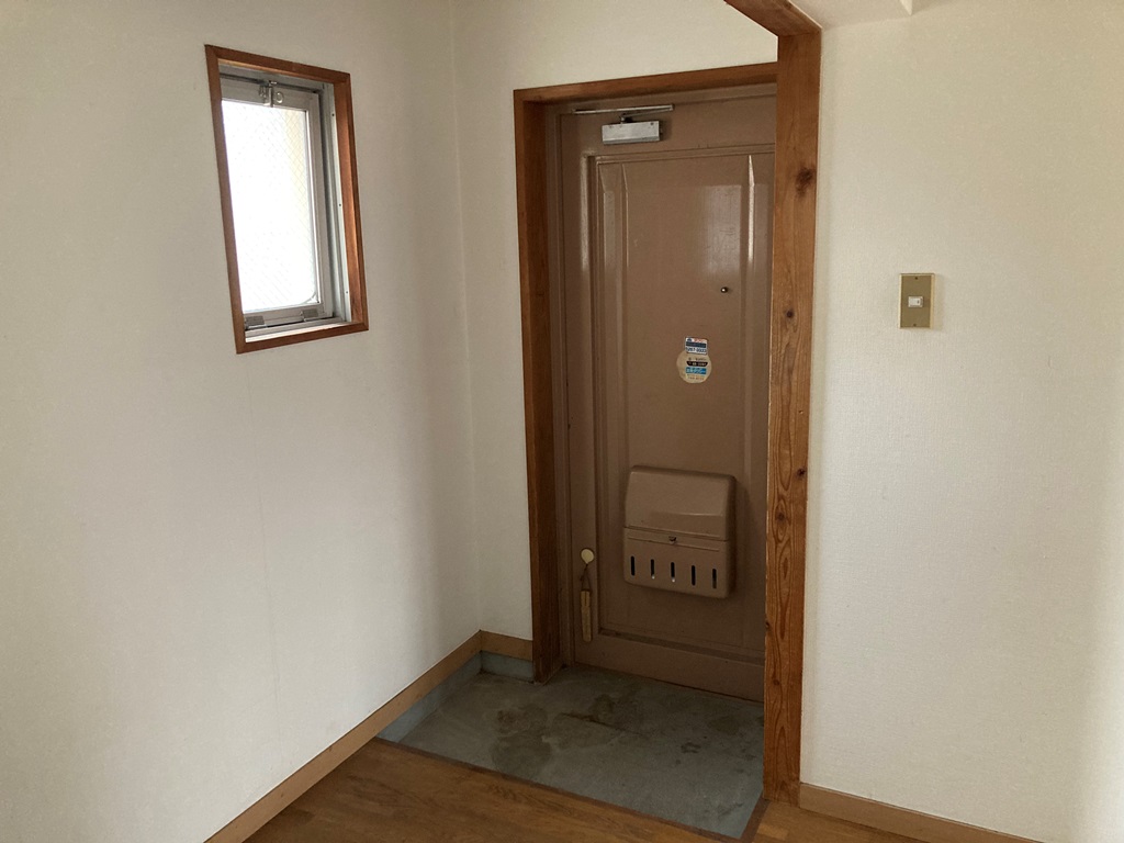 フォレスト東谷山の玄関写真
