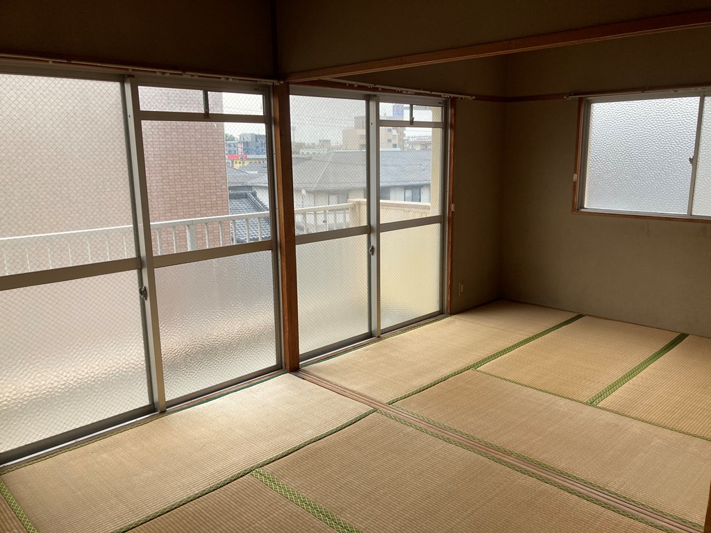 フォレスト東谷山の居間写真