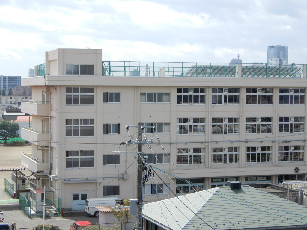 中学校　仙台市立幸町中学校（中学校）まで542m