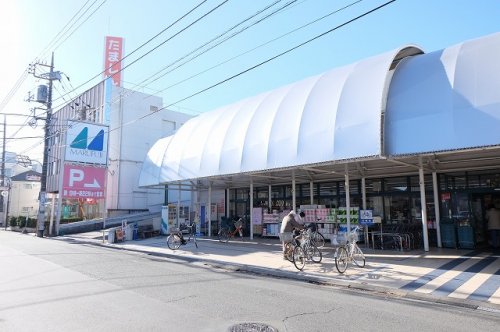 スーパー　マルフジ東中神店（スーパー）まで377m