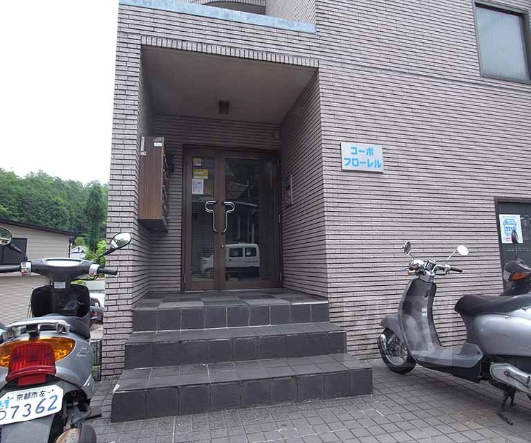 エントランス　オートロック付です