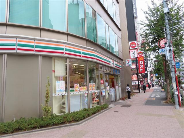 コンビニ　セブンイレブン（コンビニ）まで362m