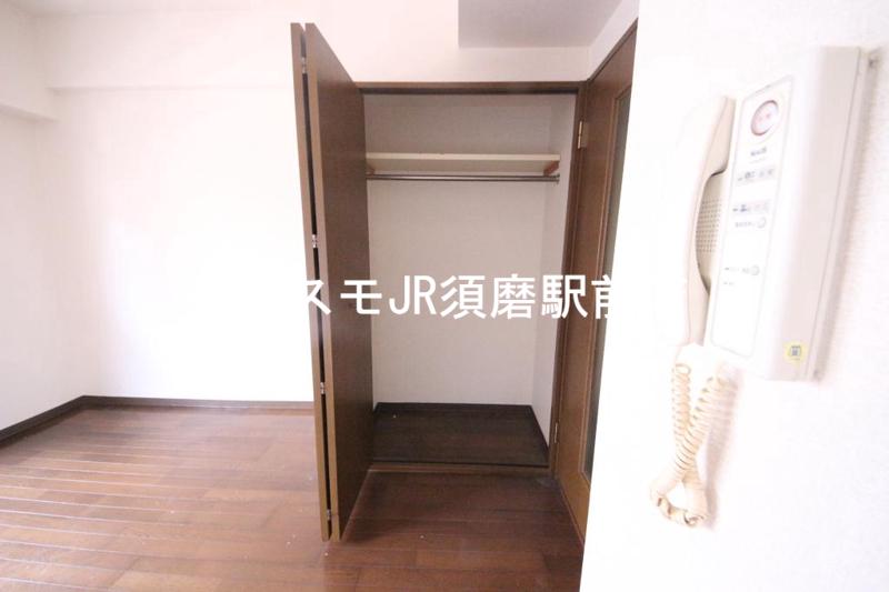 収納　奥行きのあるクローゼット