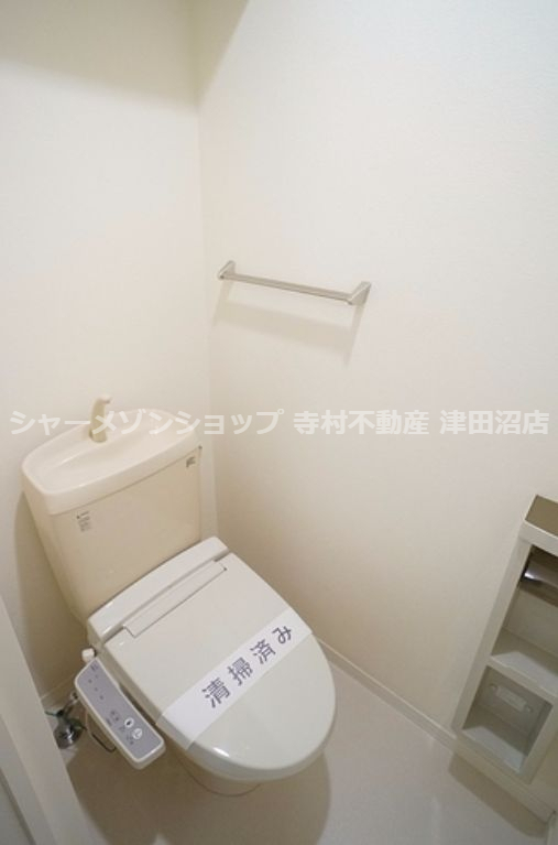 トイレ　他号室の写真になります。