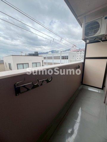 バルコニー　開放的で明るい空間を演出してくれるバルコニーです