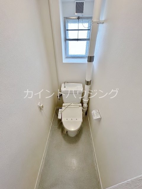 トイレ　温水洗浄便座