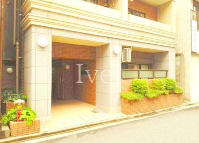 建物外観　エントランス