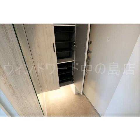 玄関　詳細は、ウィンドワード中の島店までご相談下さい。