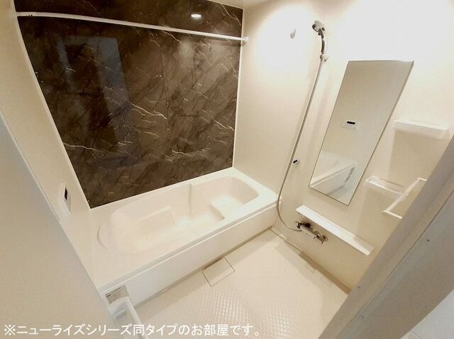 バス・シャワールーム　同型イメージ