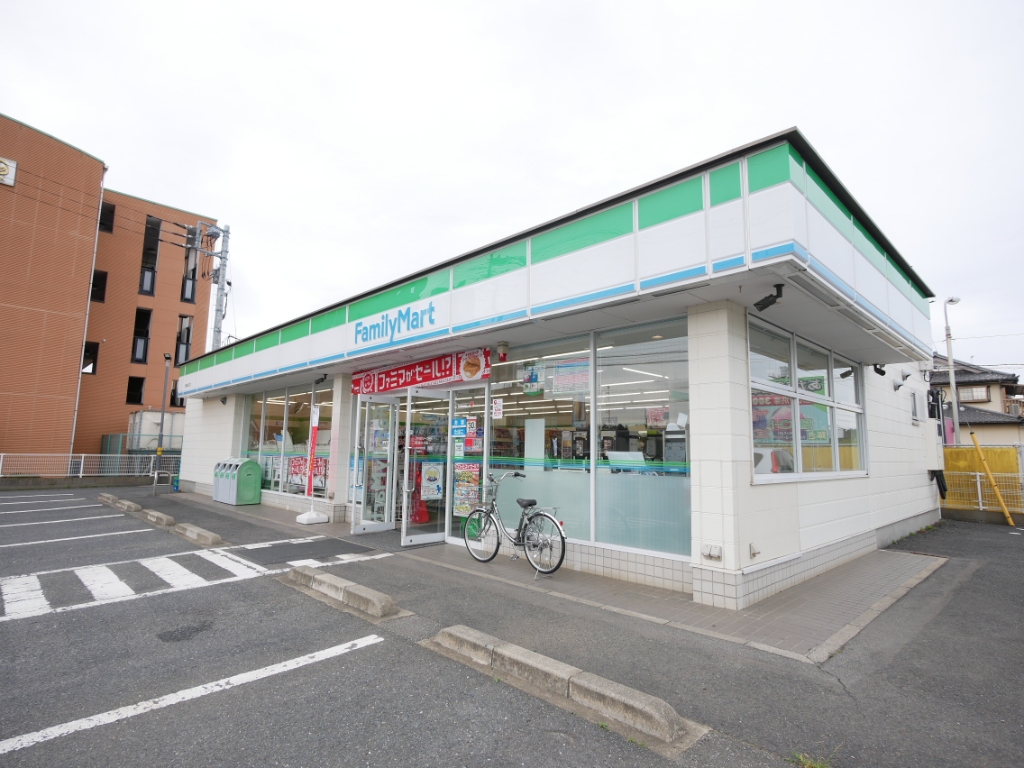 コンビニ　ファミリーマート 東海白方店（コンビニ）まで105m