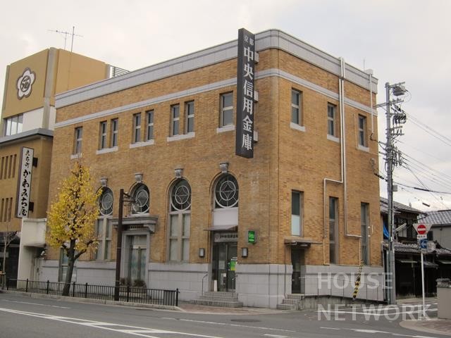 銀行　京都中央信用金庫 丸太町支店（銀行）まで170m