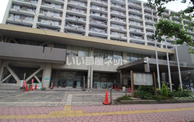 役所　福岡市早良区役所（役所）まで560m