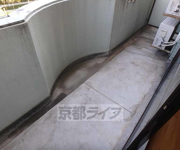 バルコニー　洗濯物はこちら