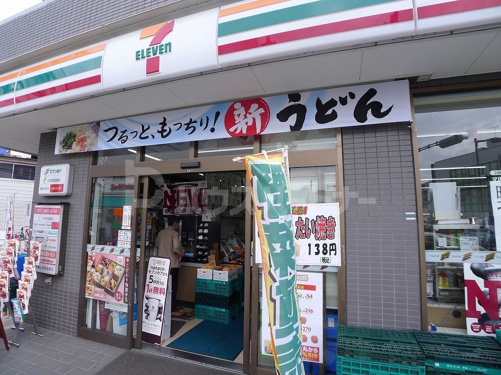 コンビニ　セブンイレブン葛飾お花茶屋駅前店（コンビニ）まで240m