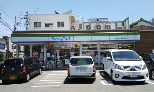 コンビニ　ファミリーマート 千種田代本通四丁目店（コンビニ）まで187m
