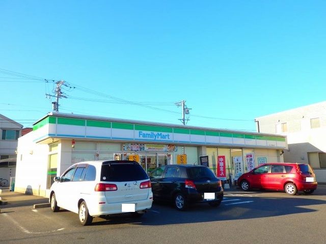 コンビニ　ファミリーマートあさひ向陽台店（コンビニ）まで750m