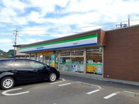 コンビニ　ファミリーマート 笠岡富岡店（コンビニ）まで512m