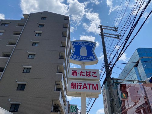 コンビニ　ローソン 新御堂筋上新田店（コンビニ）まで180m