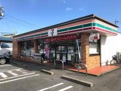 コンビニ　セブンイレブン一宮伝法寺店（コンビニ）まで406m