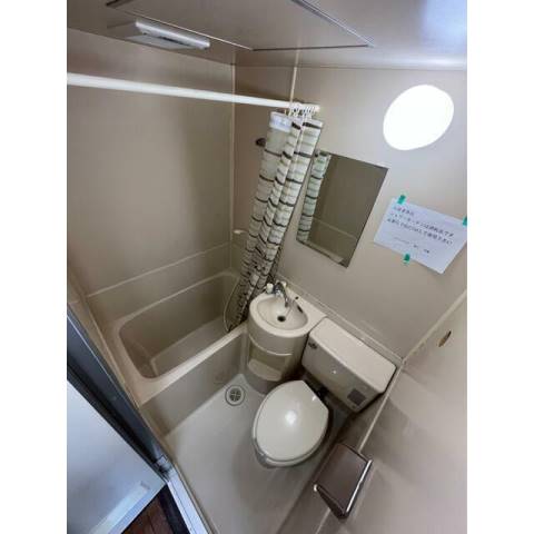 バス・シャワールーム　※他部屋参考写真