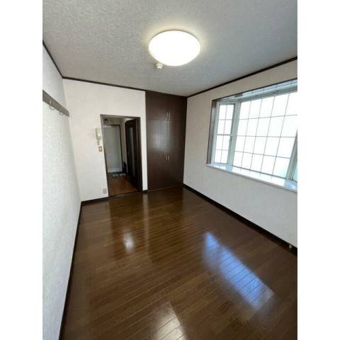 居室・リビング　※他部屋参考写真