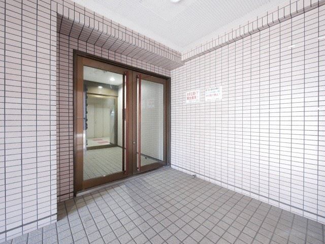 エントランス　エントランス