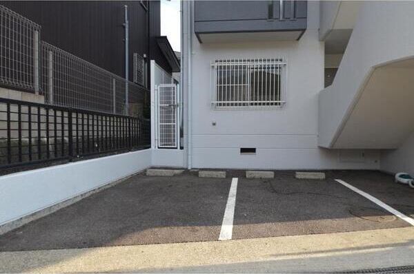 駐車場　くじらのゼロ賃貸は＼仲介手数料0円×初期費用最安×全国対応／