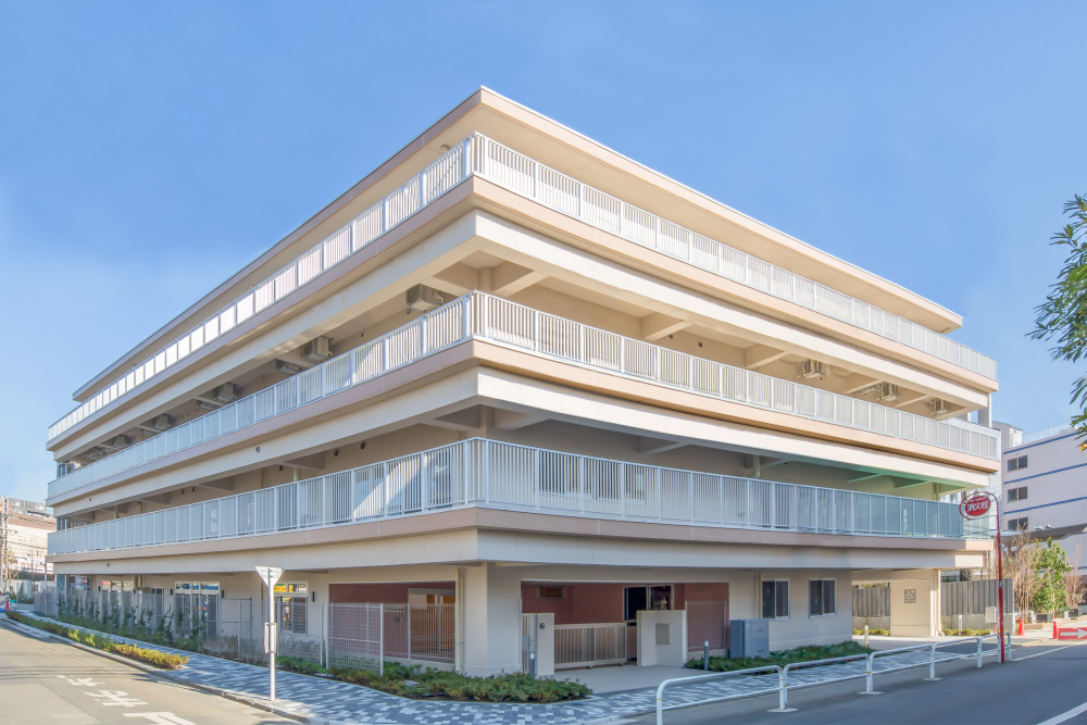 幼稚園・保育園　キッズタウン（幼稚園・保育園）まで100m