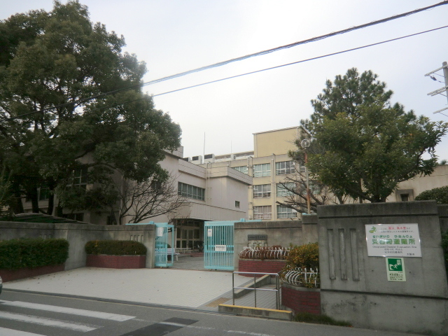 中学校　大阪市立宮原中学校（中学校）まで1381m
