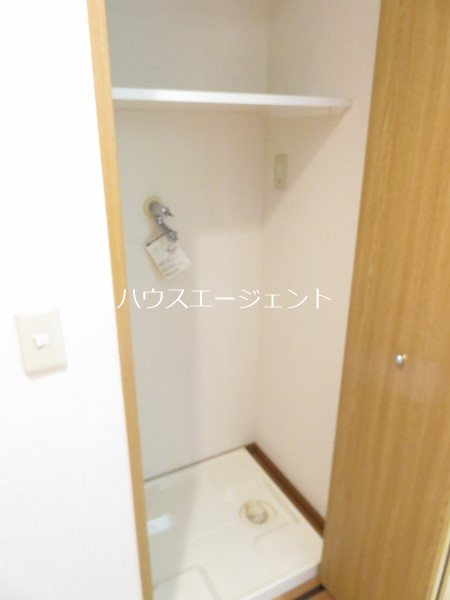 その他　室内洗濯機置き場です。