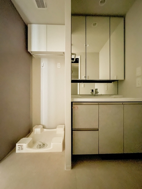 洗面設備　※写真は同タイプ住戸です。