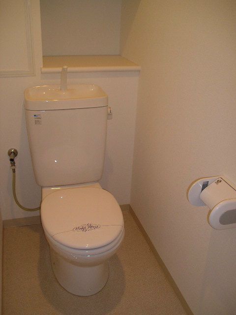 トイレ　落ち着いたトイレです