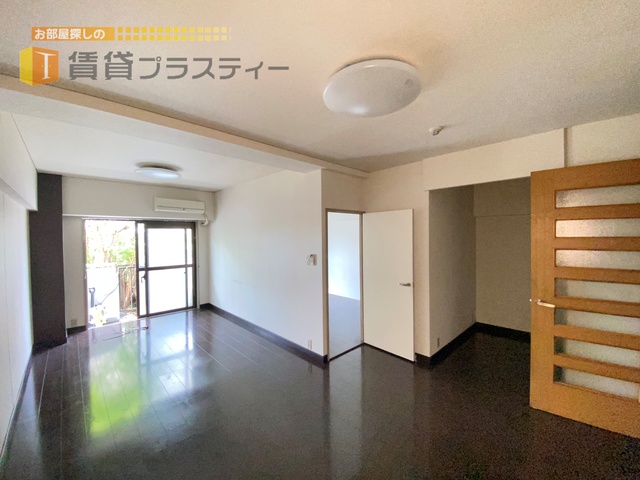 居室・リビング　開放的な空間です