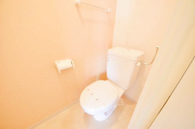 トイレ　綺麗なトイレで、気持ちよくお使い頂けます♪