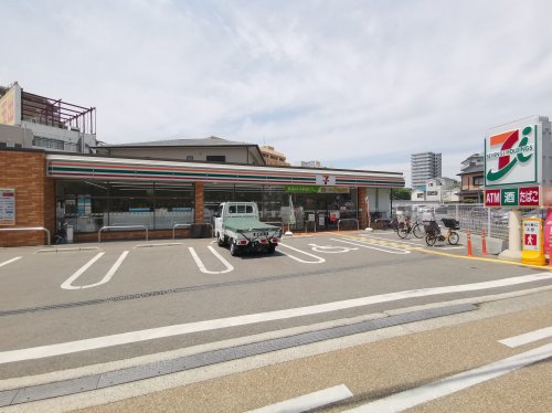 コンビニ　セブンイレブン 堺大阪府立大学前店（コンビニ）まで1135m