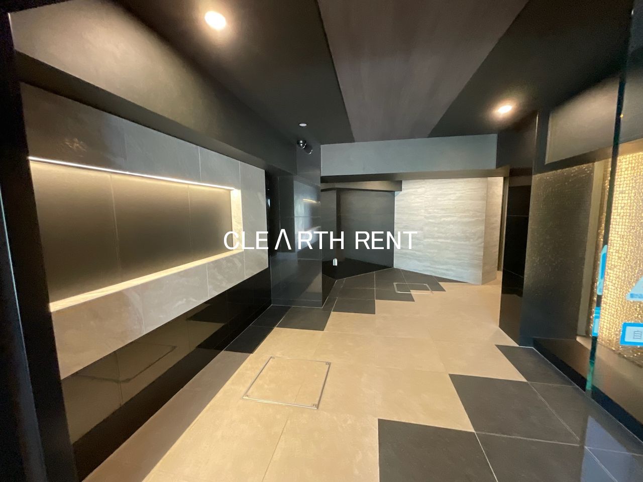 エントランス　ペット相談可能/ネット無料/すべての住戸シャワーにReFa設