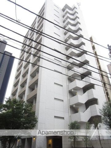 都営大江戸線 新宿西口駅 徒歩4分 築15年