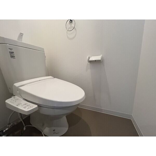 ジーメゾン大和郡山ラシードのトイレ写真