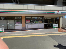 コンビニ　セブンイレブン北品川3丁目店（コンビニ）まで414m