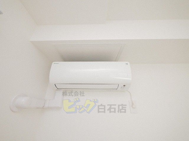 その他設備　夏も快適なエアコン付きです♪