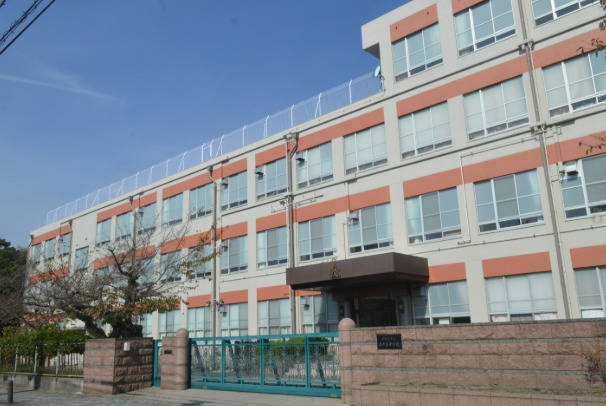 中学校　名古屋市立あずま中学校（中学校）まで444m